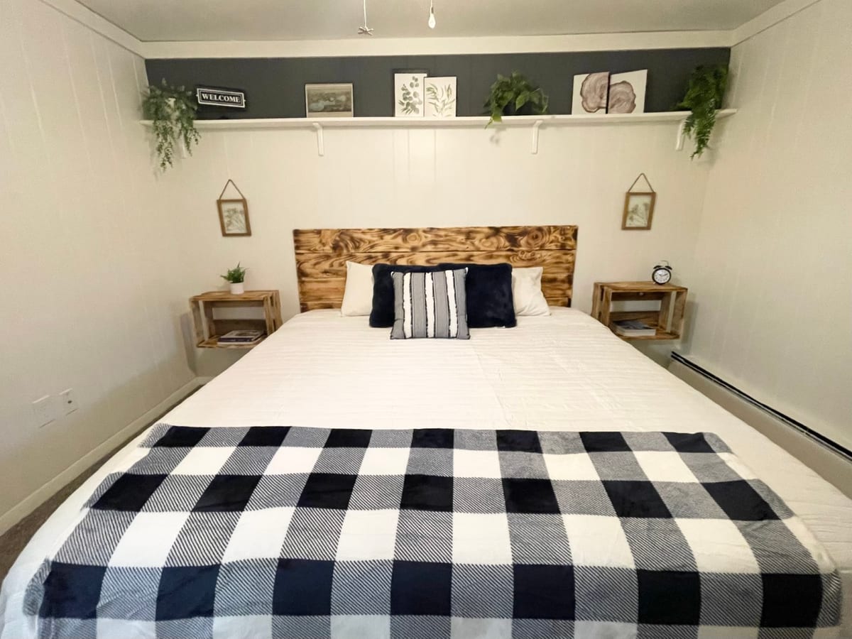 Unit 5 Suite at Bemus Point Lodge